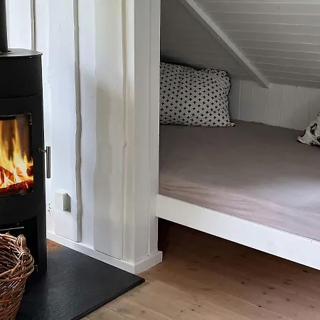 Spacious In With Roofed Terrace Casa vacanze *