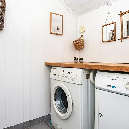 Spacious In With Roofed Terrace *